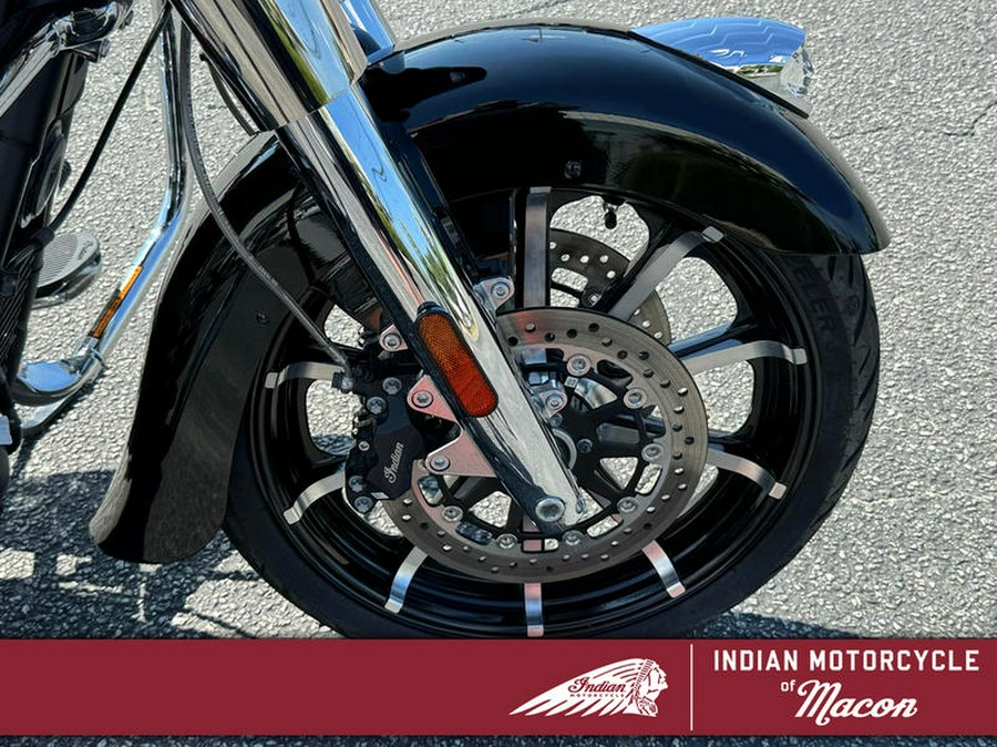 2023 Indian Motorcycle® Chieftain® Limited Black Metallic