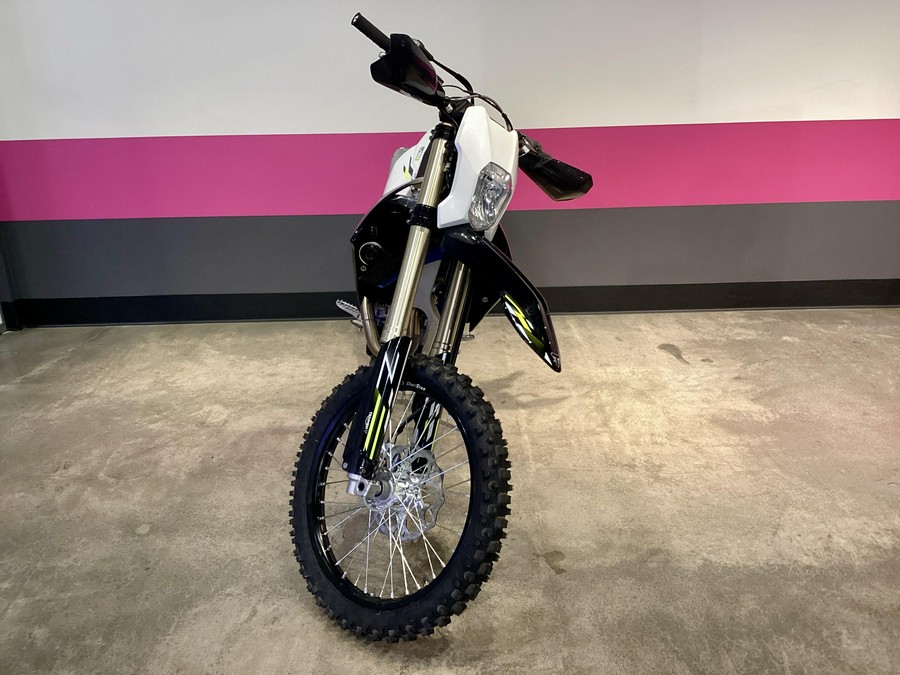 2026 Triumph TF 450-E