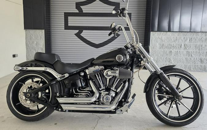2015 Harley-Davidson® Breakout®