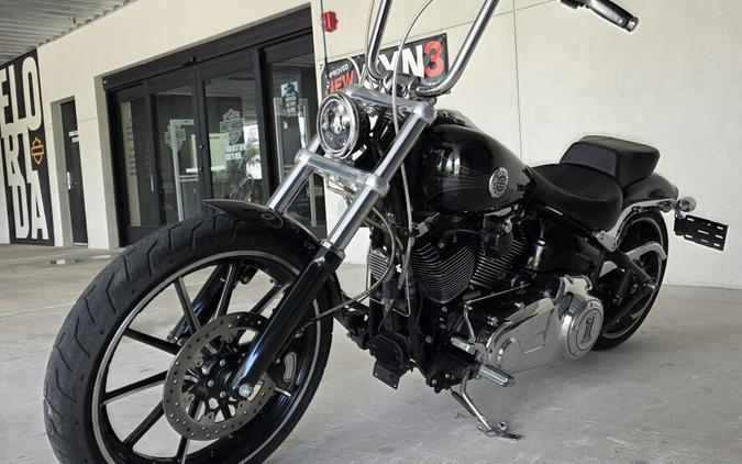 2015 Harley-Davidson® Breakout®