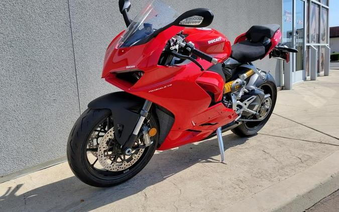 2023 Ducati SuperSport 950 S Ducati Red