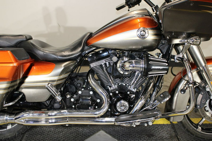 2013 Harley-Davidson® FLTRXSE2 - CVO™ Road Glide® Custom®