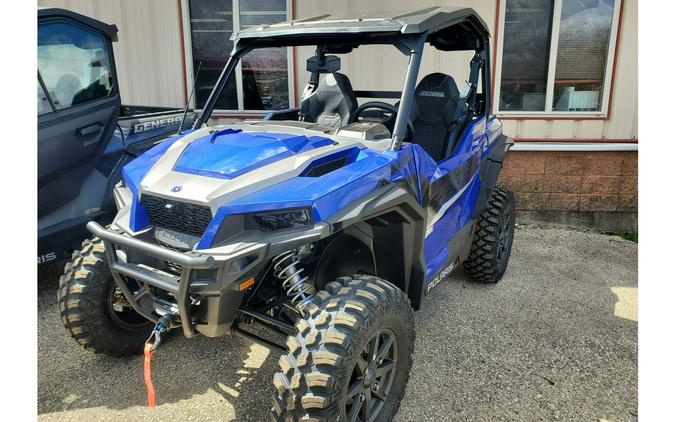 2024 Polaris Industries GENERAL XP 1000 Ultimate. Ride command! IN STOCK!!