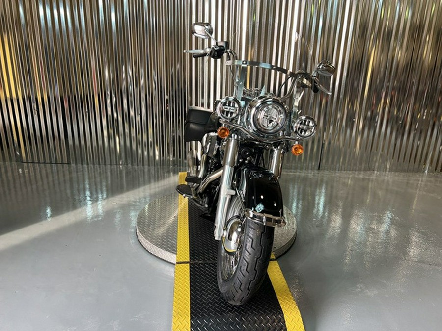 2023 Harley-Davidson FLHCS - Heritage Classic