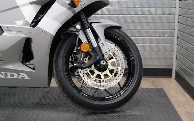 New 2026 HONDA CBR600RR