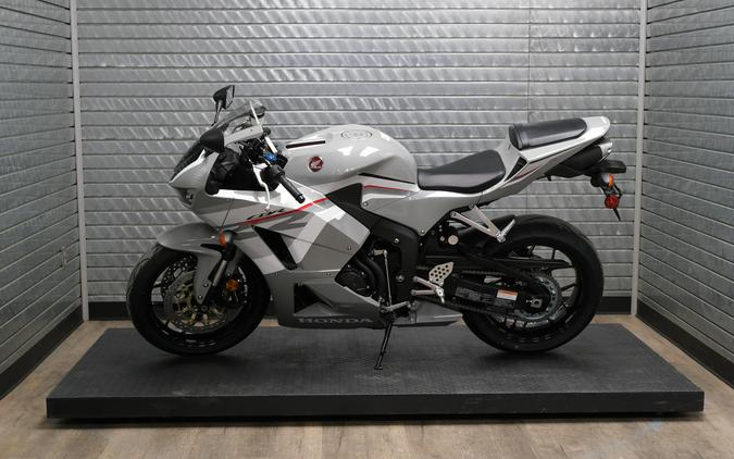 2026 HONDA CBR600RR