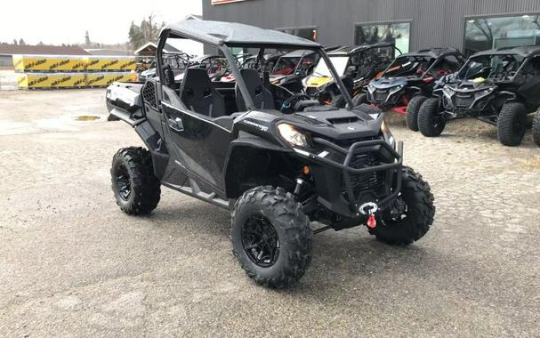 2026 Can-Am® Commander XT 700