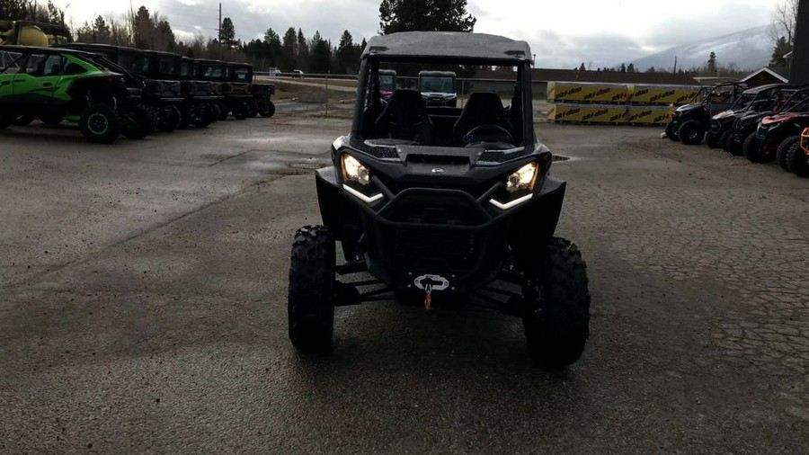 2026 Can-Am® Commander XT 700