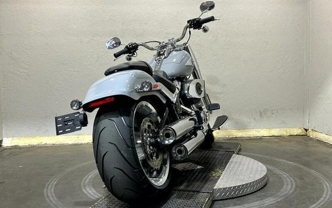 2026 Harley-Davidson® Fat Boy® DRK BILIARD GRY