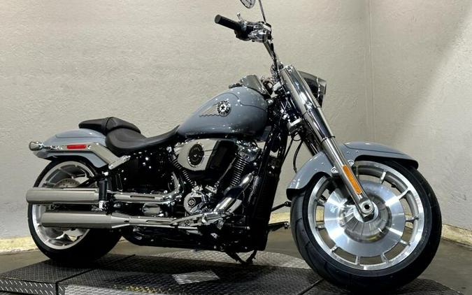 2026 Harley-Davidson® Fat Boy® DRK BILIARD GRY