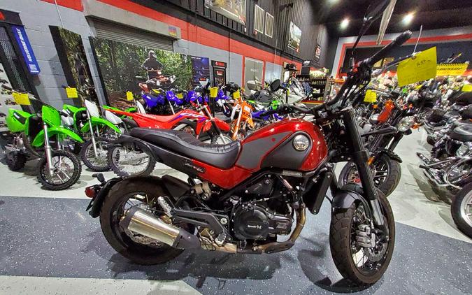 2021 Benelli Leoncino Review (15 Fast Facts for Retro Italian Aficionados)