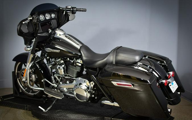 2022 Harley-Davidson Street Glide