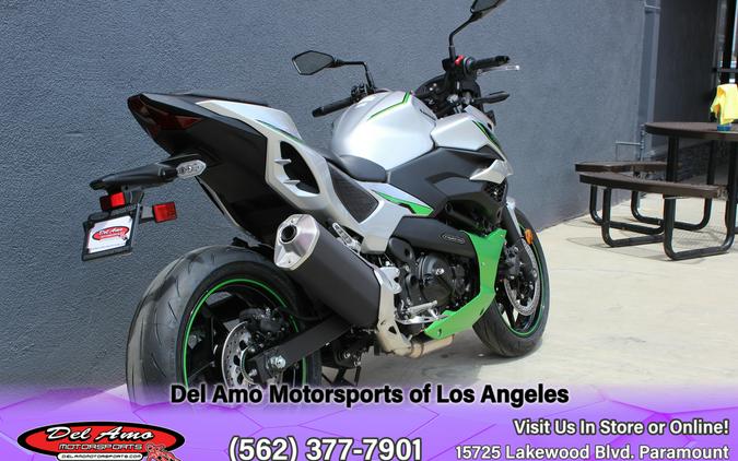 2024 Kawasaki Z7 HYBRID ABS