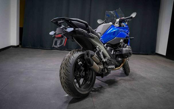 2026 BMW R 1300 RS Performance