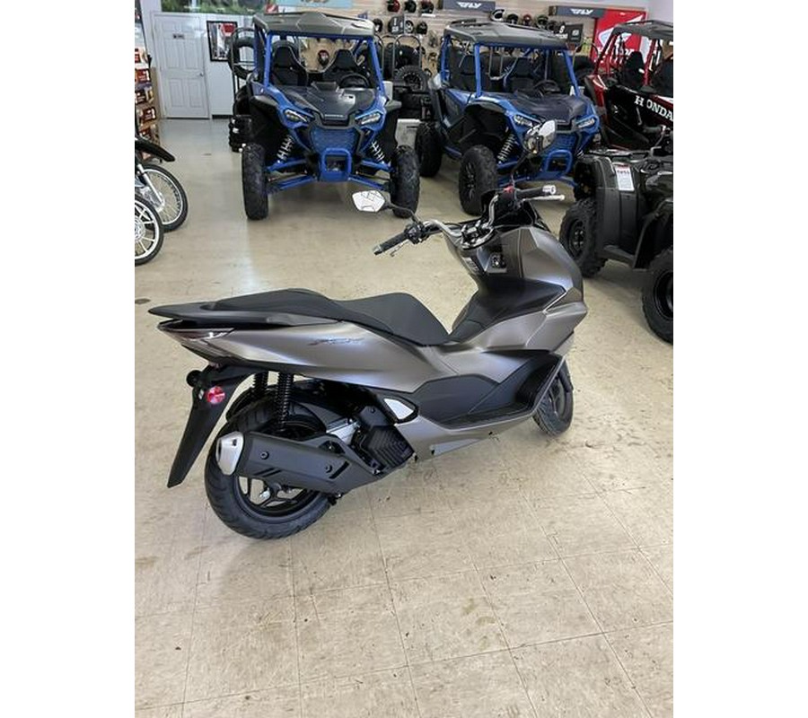 2023 Honda® PCX