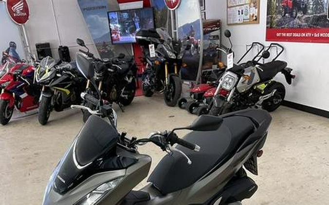 2023 Honda® PCX