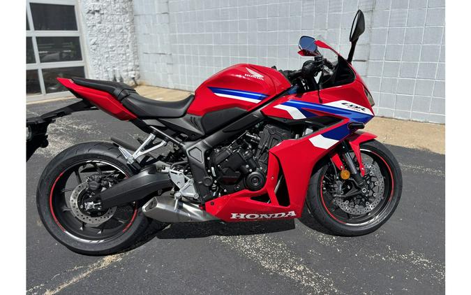 2025 Honda CBR650R E-CLUTCH