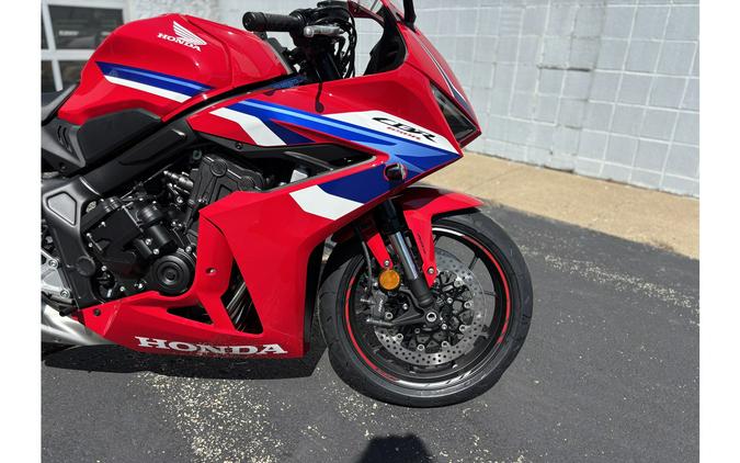 2025 Honda CBR650R E-CLUTCH