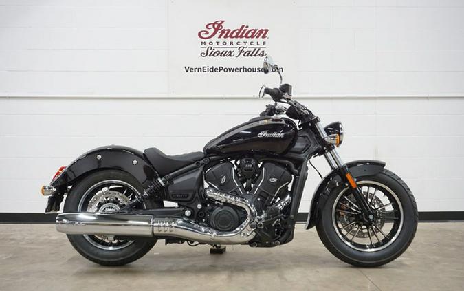 2025 Indian Scout Sixty Classic Limited Black Metallic