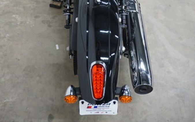 2025 Indian Scout Sixty Classic Limited Black Metallic