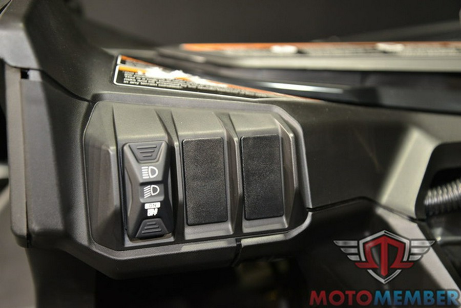 2025 Can-Am Maverick R X rs With SMART-SHOX