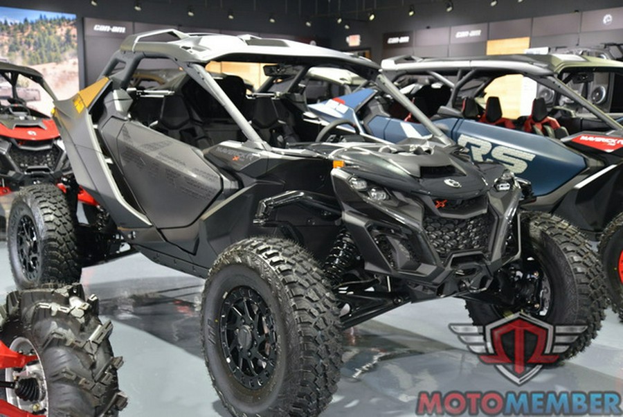 2025 Can-Am Maverick R X rs With SMART-SHOX