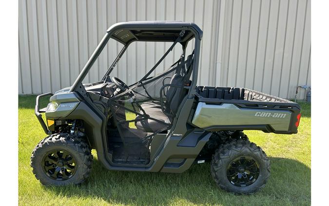 2024 Can-Am Defender XT HD9