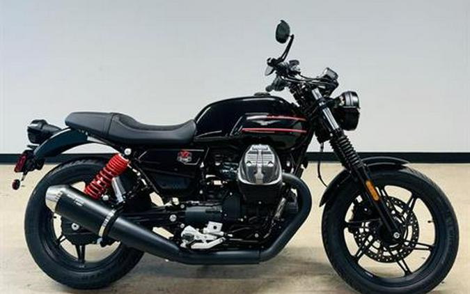 2023 Moto Guzzi V7 Stone Special Edition First Look