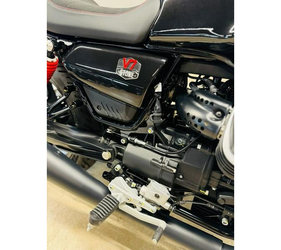 2023 Moto Guzzi V7 Special Edition