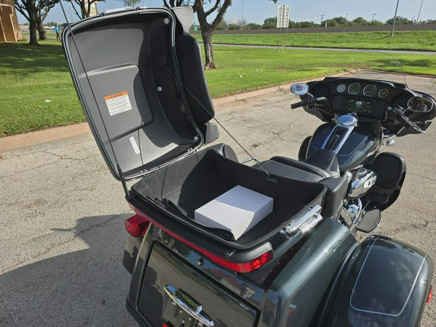 2025 Harley-Davidson® Tri Glide® Ultra