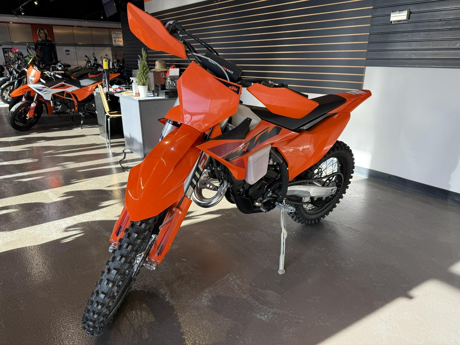 2025 KTM 125 XC