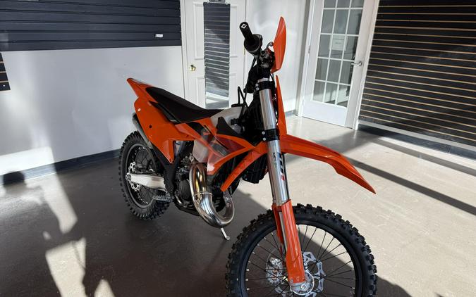 2025 KTM 125 XC