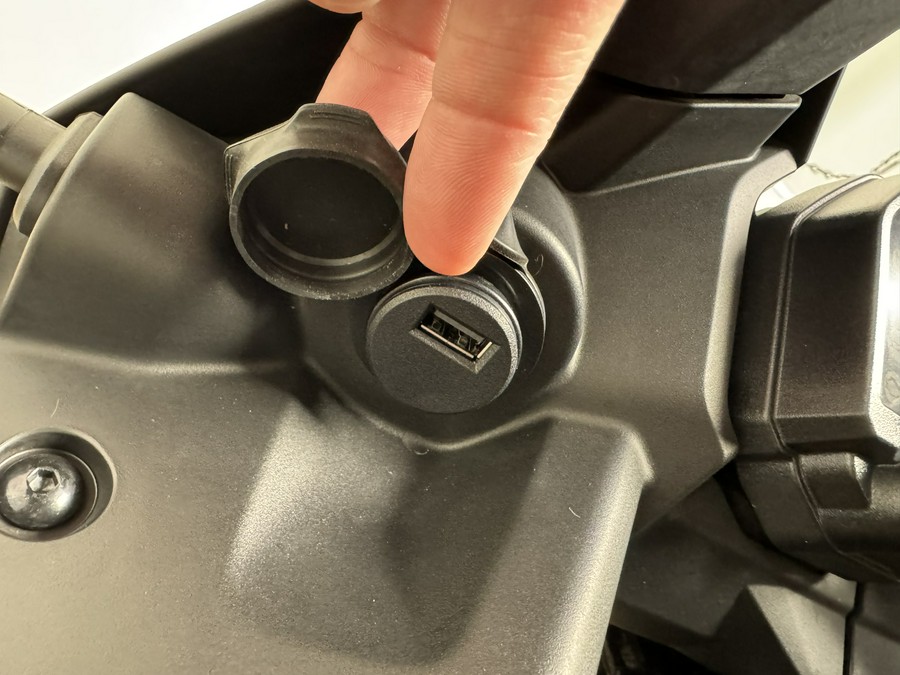 2025 Yamaha YZF-R3 Team Yamaha Blue - 002555