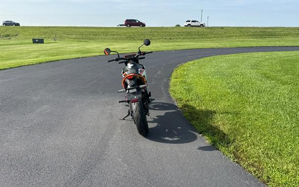 2026 KTM 390 SMC R