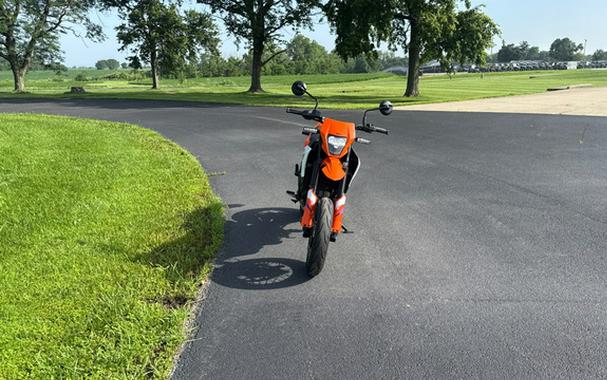 2026 KTM 390 SMC R
