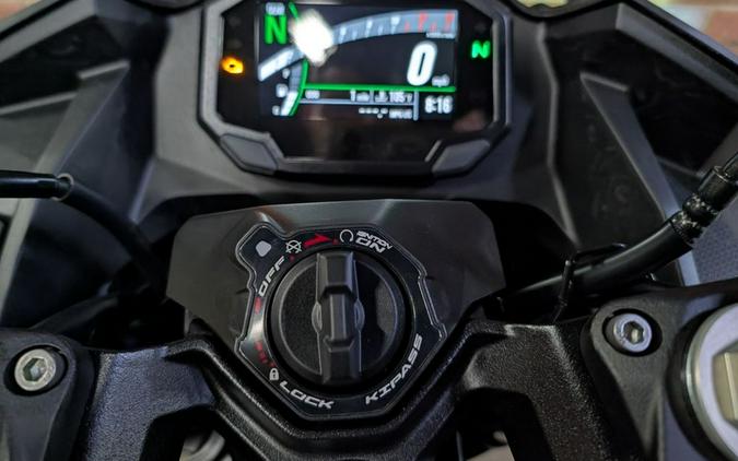 2026 Kawasaki Ninja® 500 SE ABS