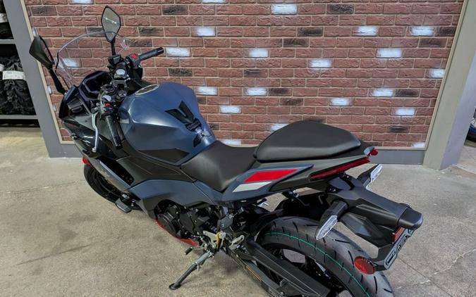 2026 Kawasaki Ninja® 500 SE ABS