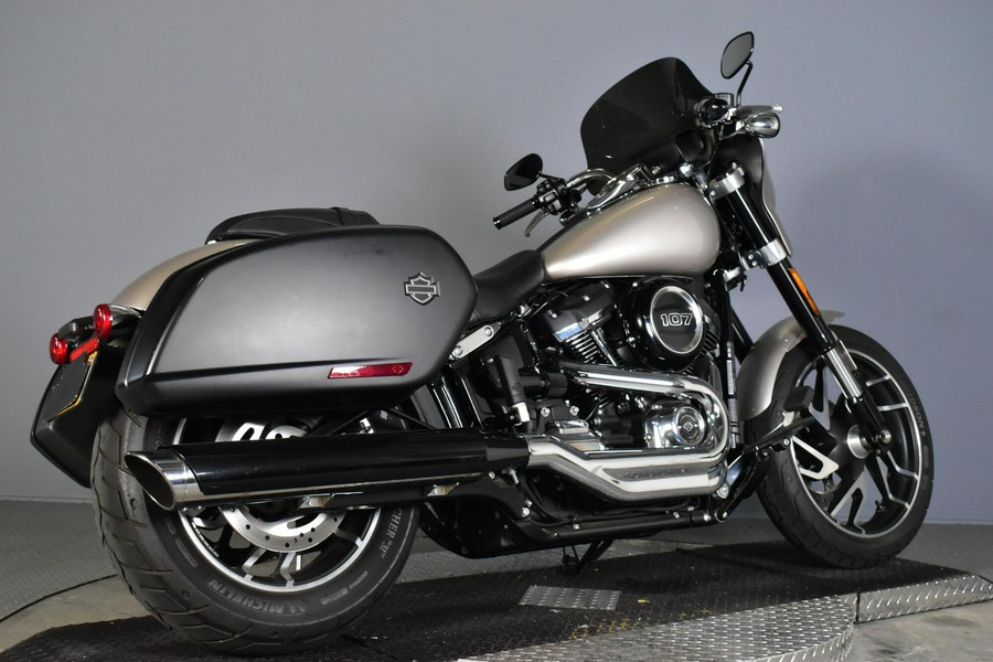 2018 Harley-Davidson Sport Glide Silver Fortune