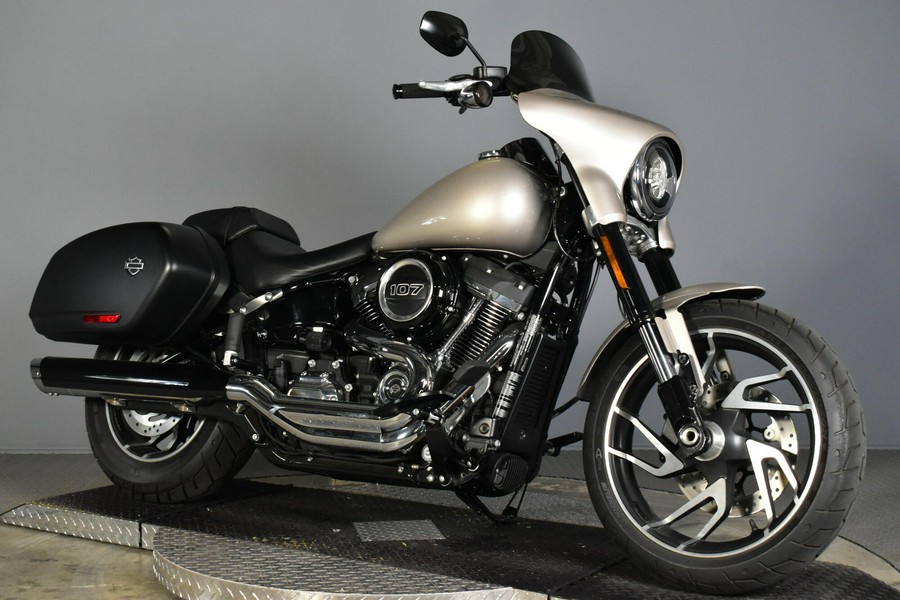 2018 Harley-Davidson Sport Glide Silver Fortune