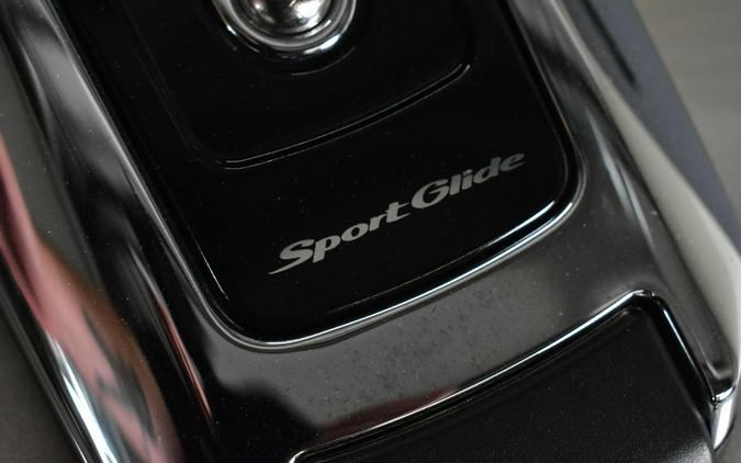 2018 Harley-Davidson Sport Glide Silver Fortune