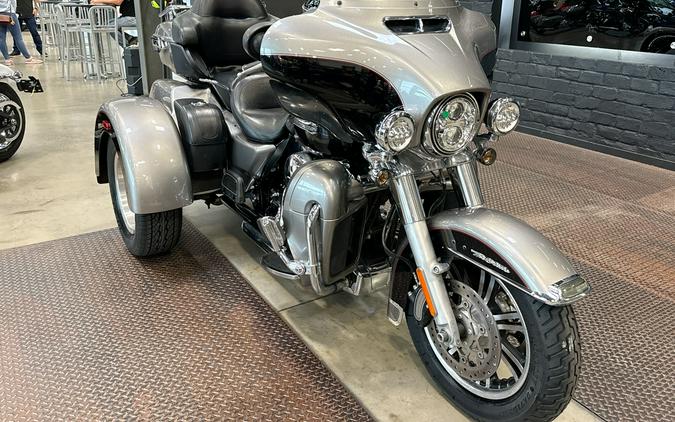 2016 Harley-Davidson TRI GLIDE ULTRA CLASSIC