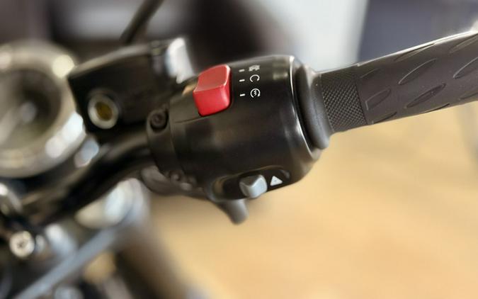 2020 Triumph Bonneville T100 Black