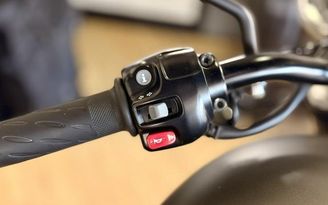 2020 Triumph Bonneville T100 Black