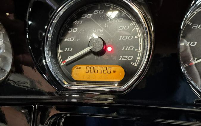 2021 Harley-Davidson® Street Glide® Special Gauntlet Gray Metallic - Black Finish FLHXS