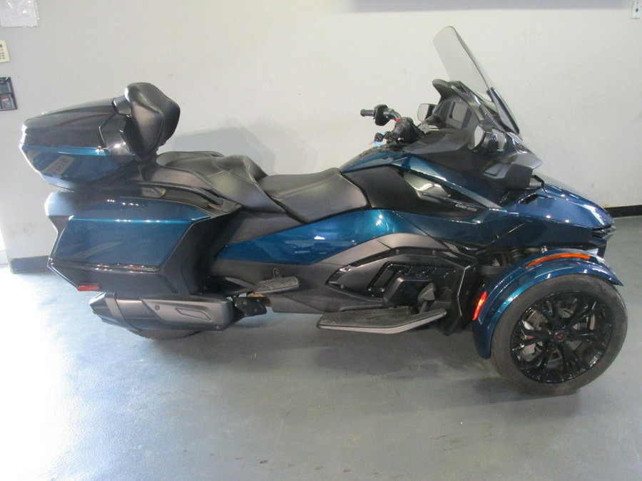 2021 Can-Am® Spyder® RT Limited Dark