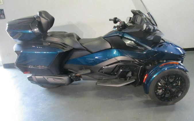 2021 Can-Am® Spyder® RT Limited Dark