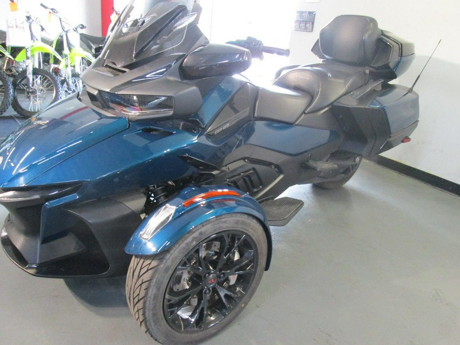 2021 Can-Am® Spyder® RT Limited Dark