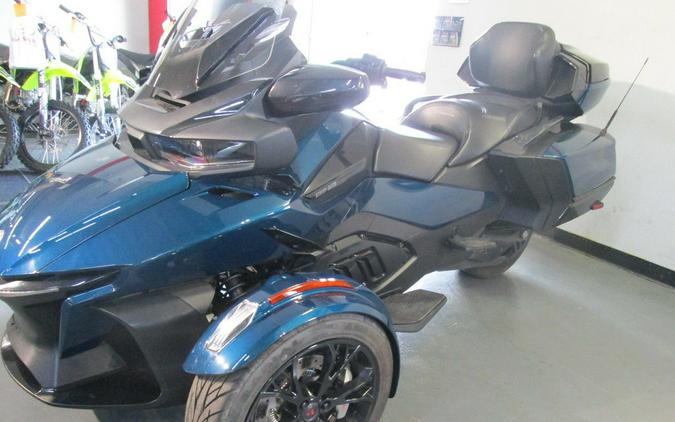 2021 Can-Am® Spyder® RT Limited Dark