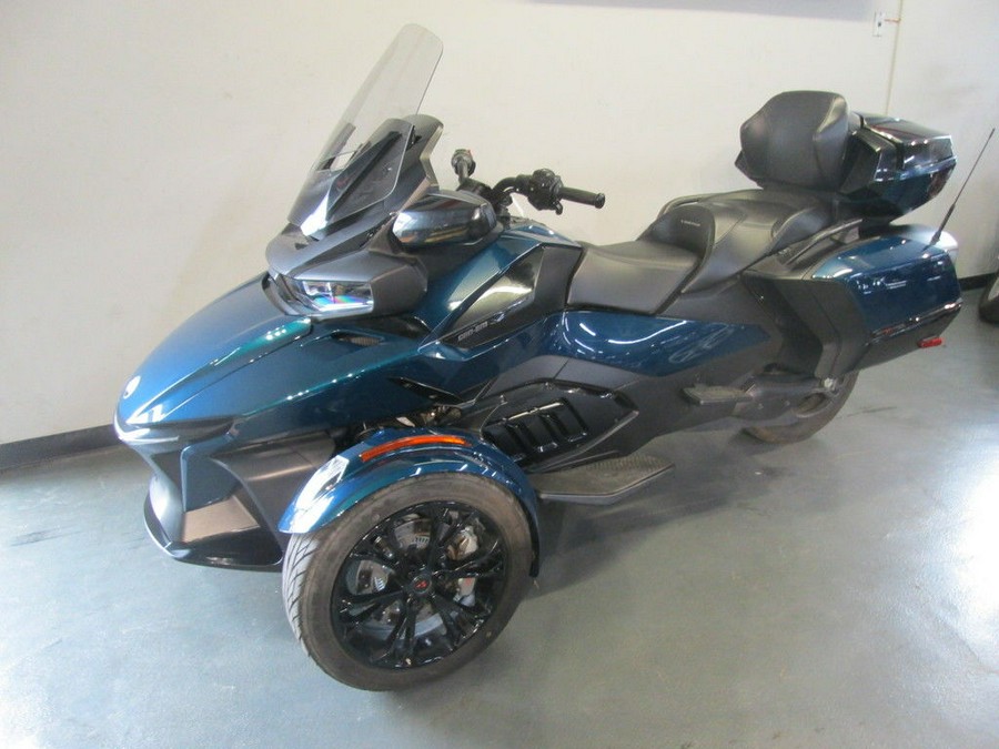 2021 Can-Am® Spyder® RT Limited Dark