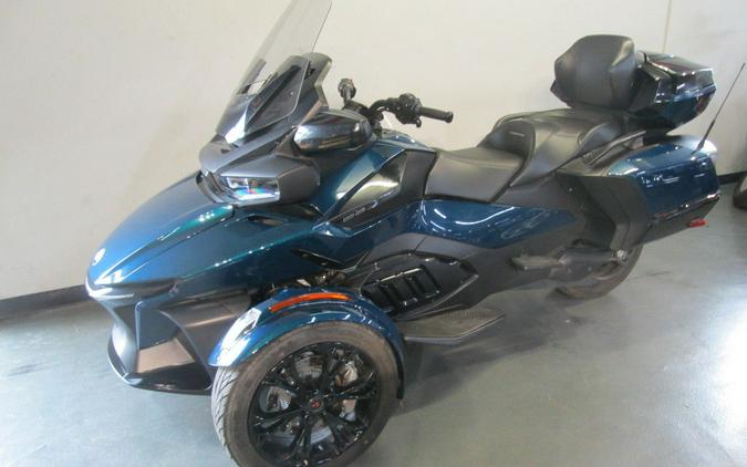 2021 Can-Am® Spyder® RT Limited Dark